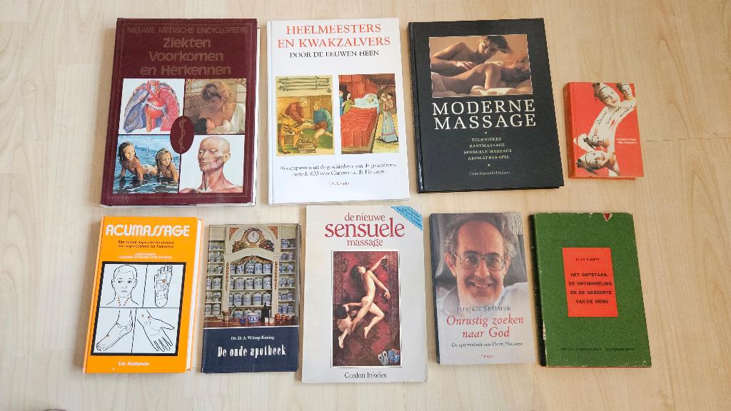 Diverse boeken over massage en het lichaam, Ophalen of Verzenden, Gelezen