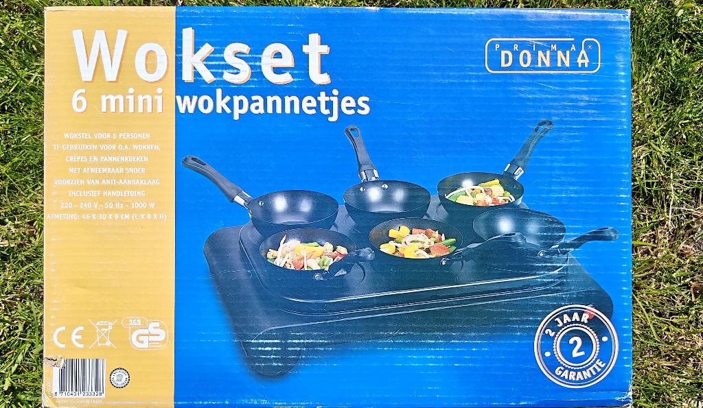 Te Koop Wokset met 6 wok pannetjes., Ophalen of Verzenden, Zo goed als nieuw, 4 t/m 7 personen