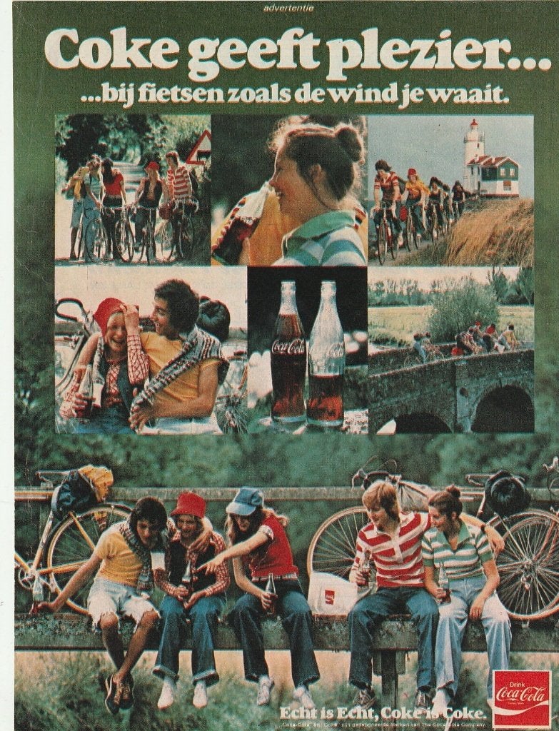 retro reclame 1979 Coca-Cola frisdrank fietsen in de wind, Verzenden, Overige typen