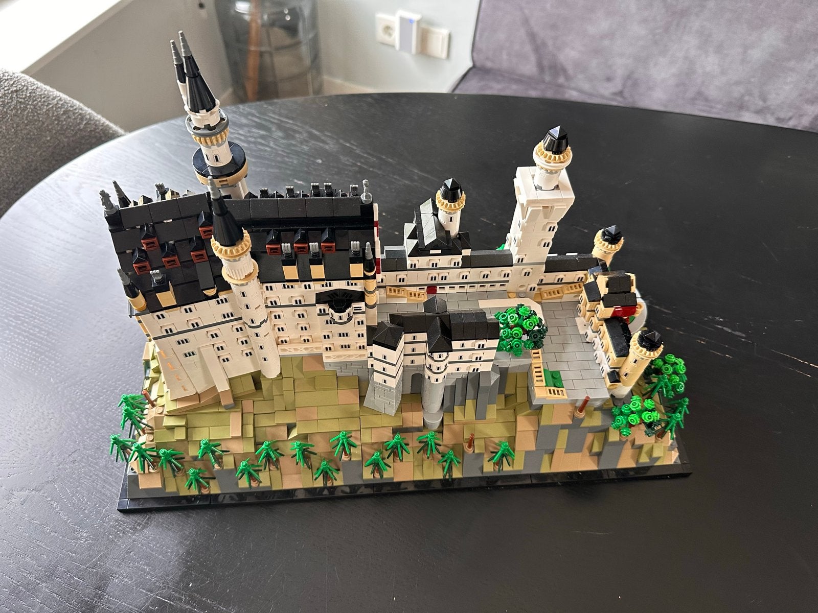 Lego Architecture 21063 Neuschwanstein Kasteel, Ophalen, Gebruikt