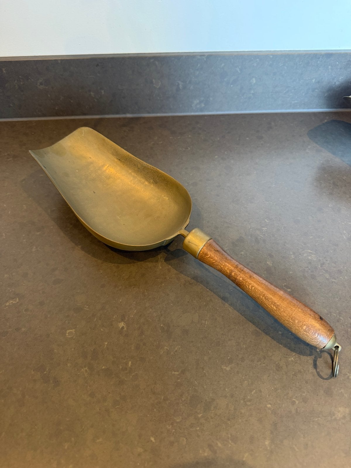 Antieke Messing kruideniersschep met Eikenhouten Handvat, Ophalen of Verzenden
