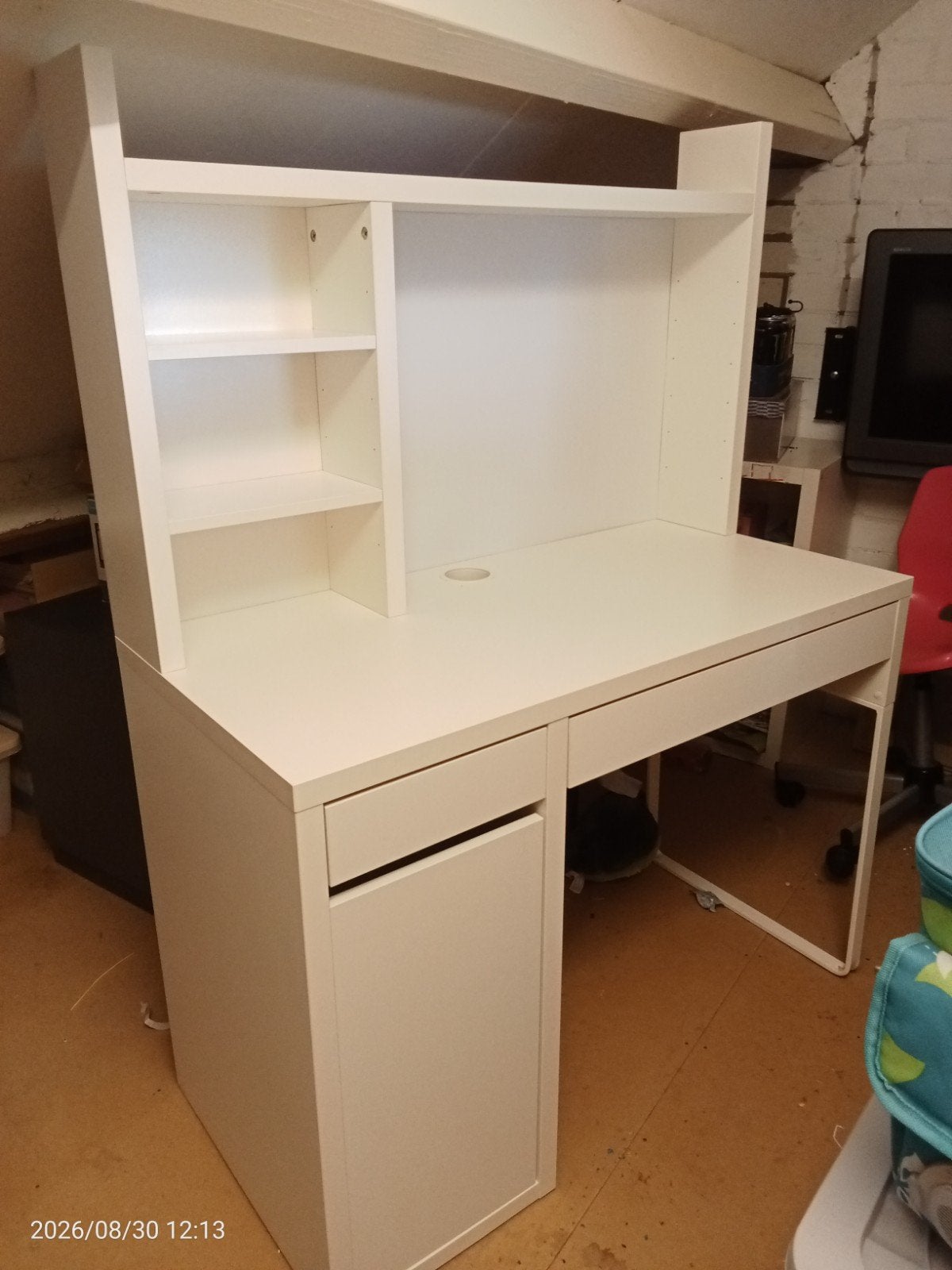 ( 2x ) Ikea bureau Micke met bovendeel / magneetbord, Gebruikt, IKEA, Ophalen, Opzetstuk