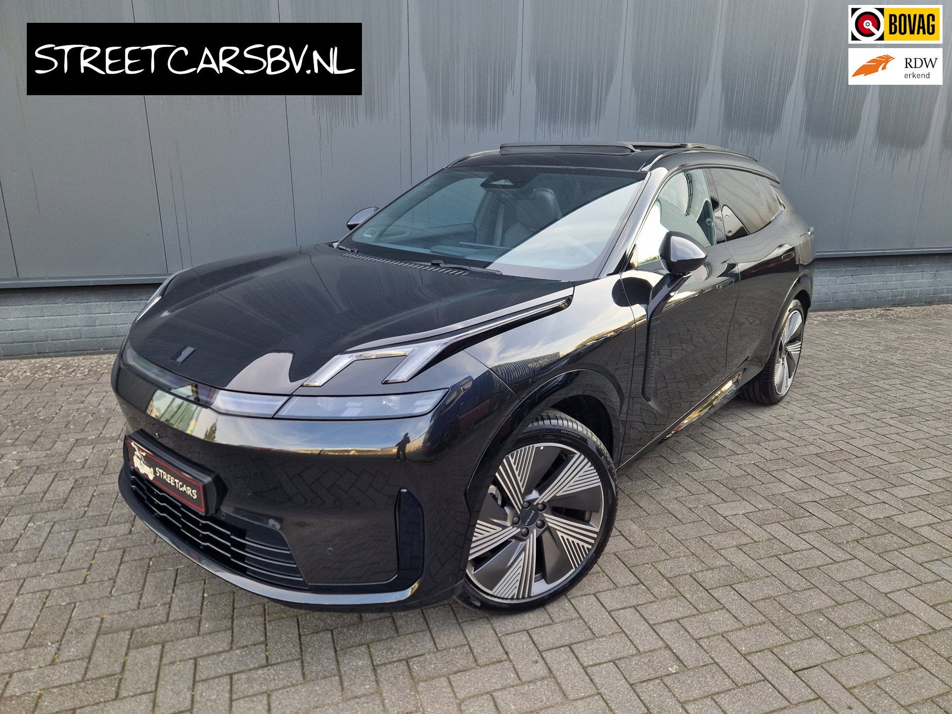 Lynk & Co 08 1.5 More /200 km WLTP /Direct beschikbaar., Auto's, Gebruikt, Zwart, 4 cilinders, Zwart
