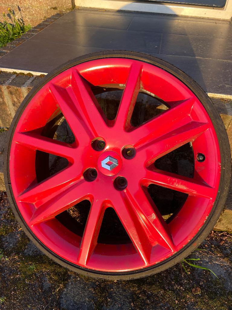 4x Sport velgen met banden 17 inch steek 4x100 naaf 57,1, Ophalen, Zo goed als nieuw