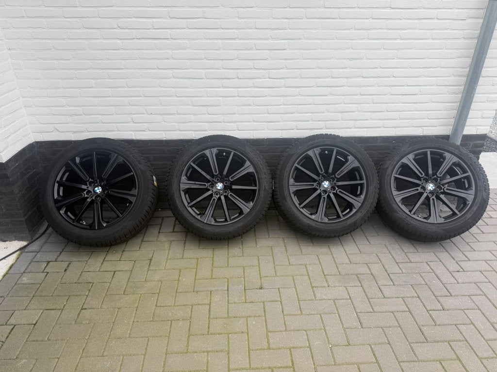 BMW X5 20 inch velgen met winterbanden 275/45/R20, Auto-onderdelen, Ophalen, Gebruikt, 275 mm, Banden en Velgen