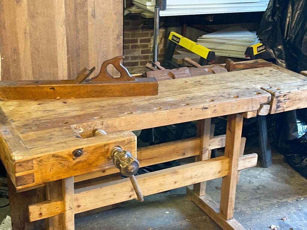 Antieke houten werkbank