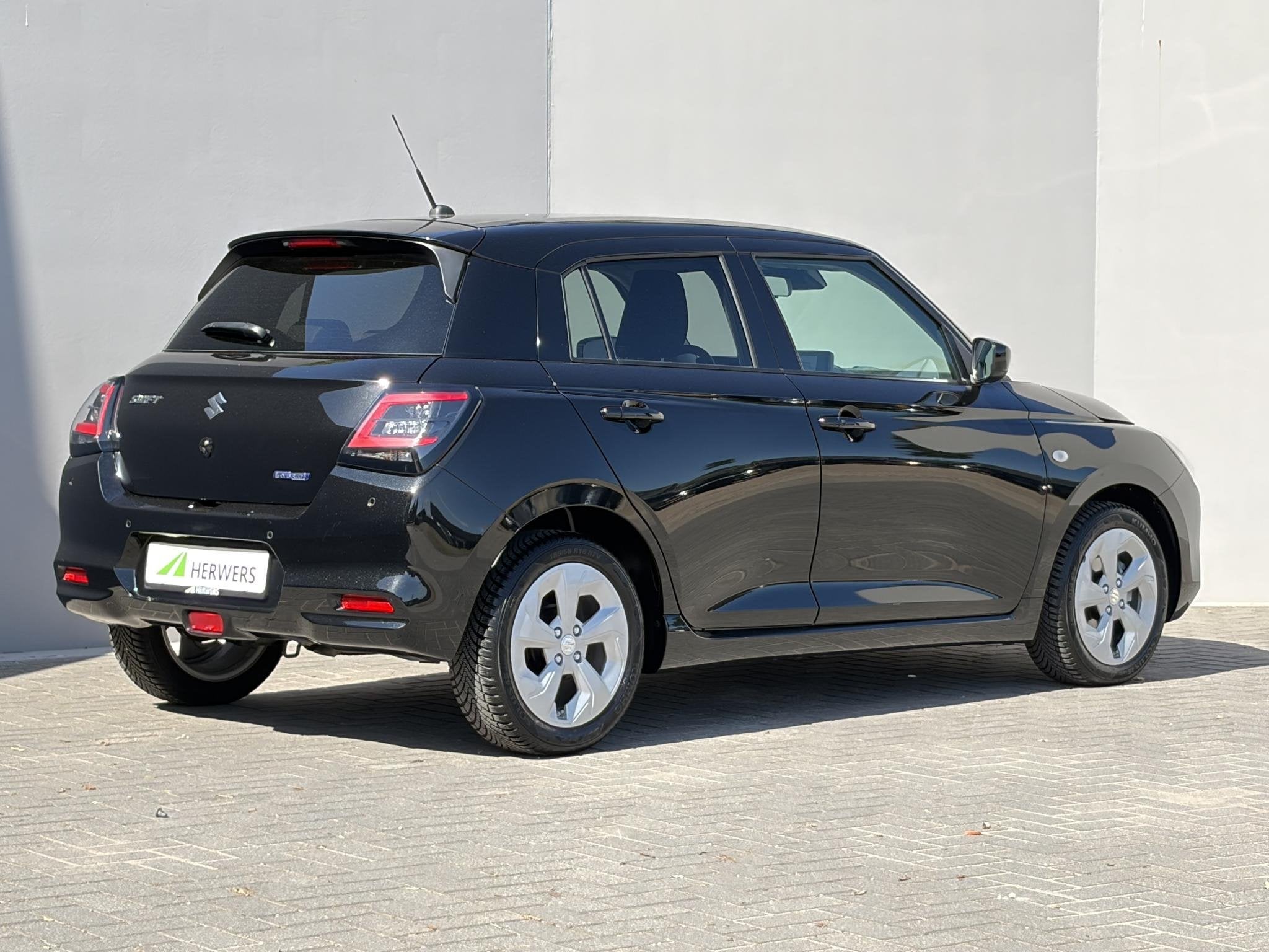 Suzuki Swift Select Smart Hybrid / Fabrieksgarantie tot 27-0, Auto's, Dealer onderhouden, Stof, Gebruikt, Euro 6