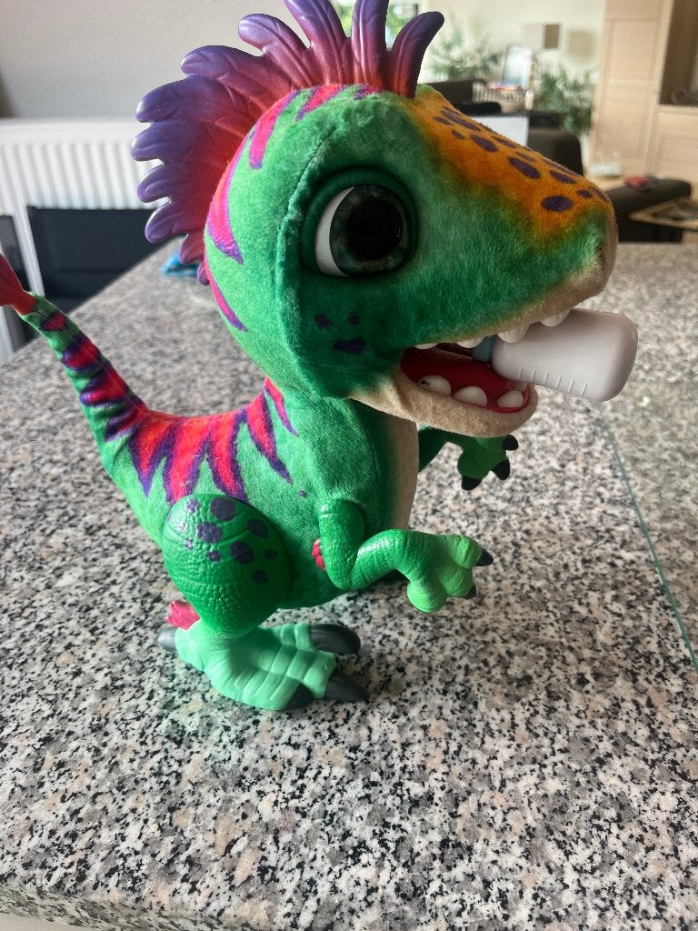 Furreal baby dinosaur-T-rex, Ophalen of Verzenden, Gebruikt