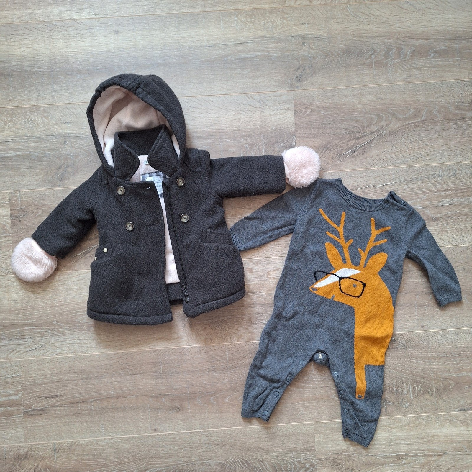 IKKS winterjas en gebreid pakje met hertje (maat 6M), Ophalen of Verzenden, Gebruikt, IKKS, Jongen of Meisje