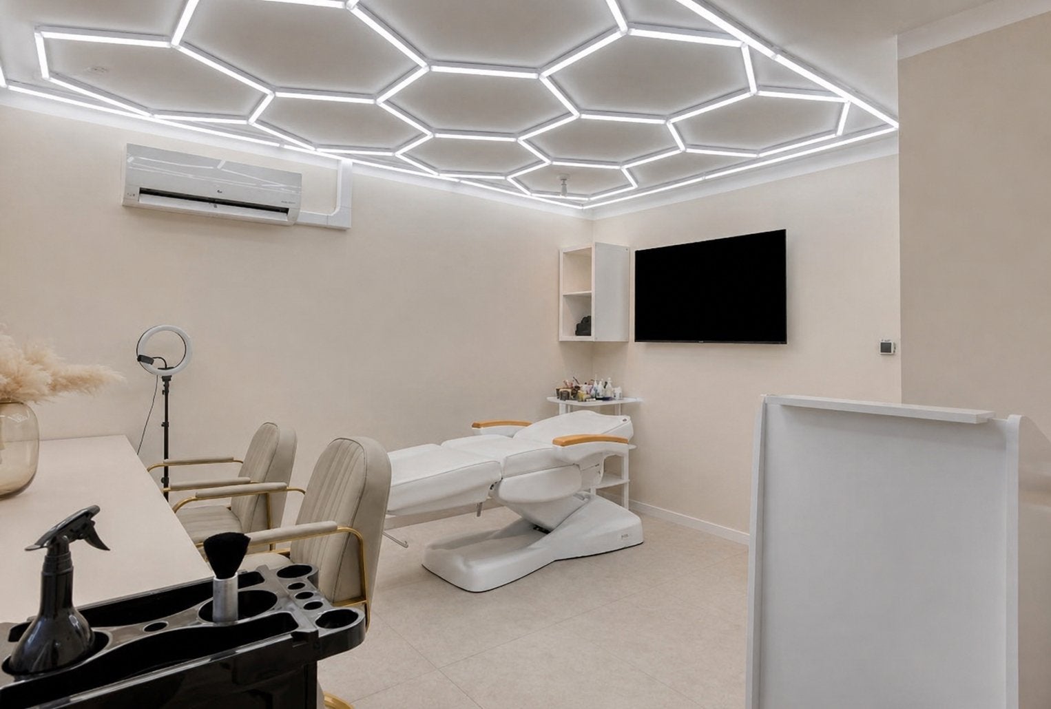 Luxe Salon inrichting met hexagon led verlichting, Ophalen of Verzenden, Zo goed als nieuw, Zwart, Handen en Nagels