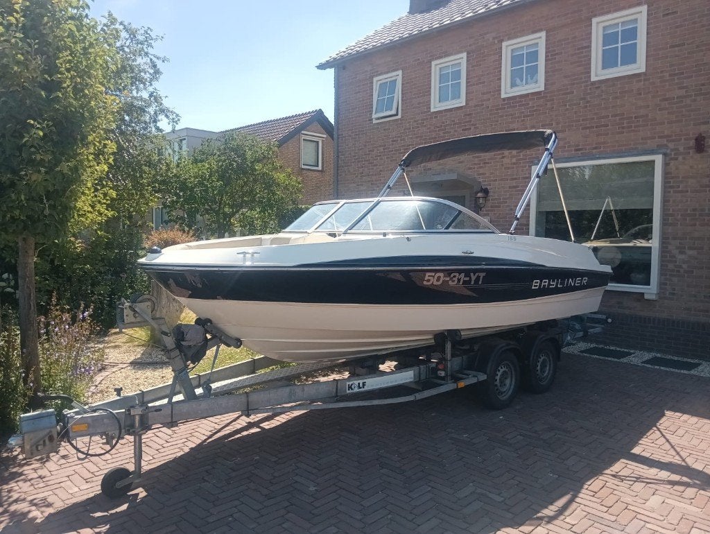 Te koop: Speedboot Bayliner 185 in zeer nette staat, Watersport en Boten, Speedboten, Ophalen, Gebruikt, Binnenboordmotor, 120 tot 200 pk