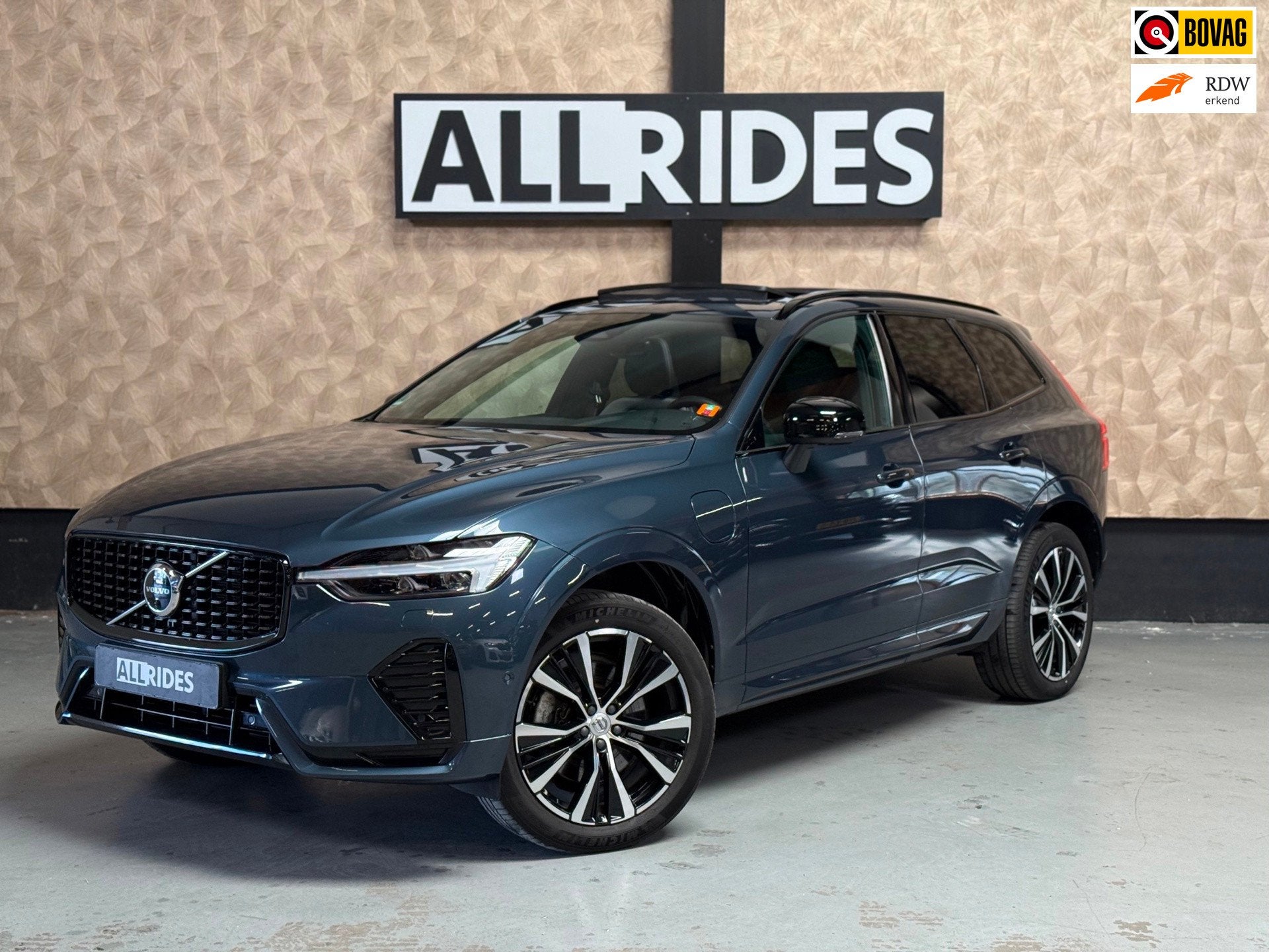 Volvo XC60 2.0 Recharge T6 AWD Inscription | Pano | Stuur/St, Automaat, Dealer onderhouden, Gebruikt, 1969 cc