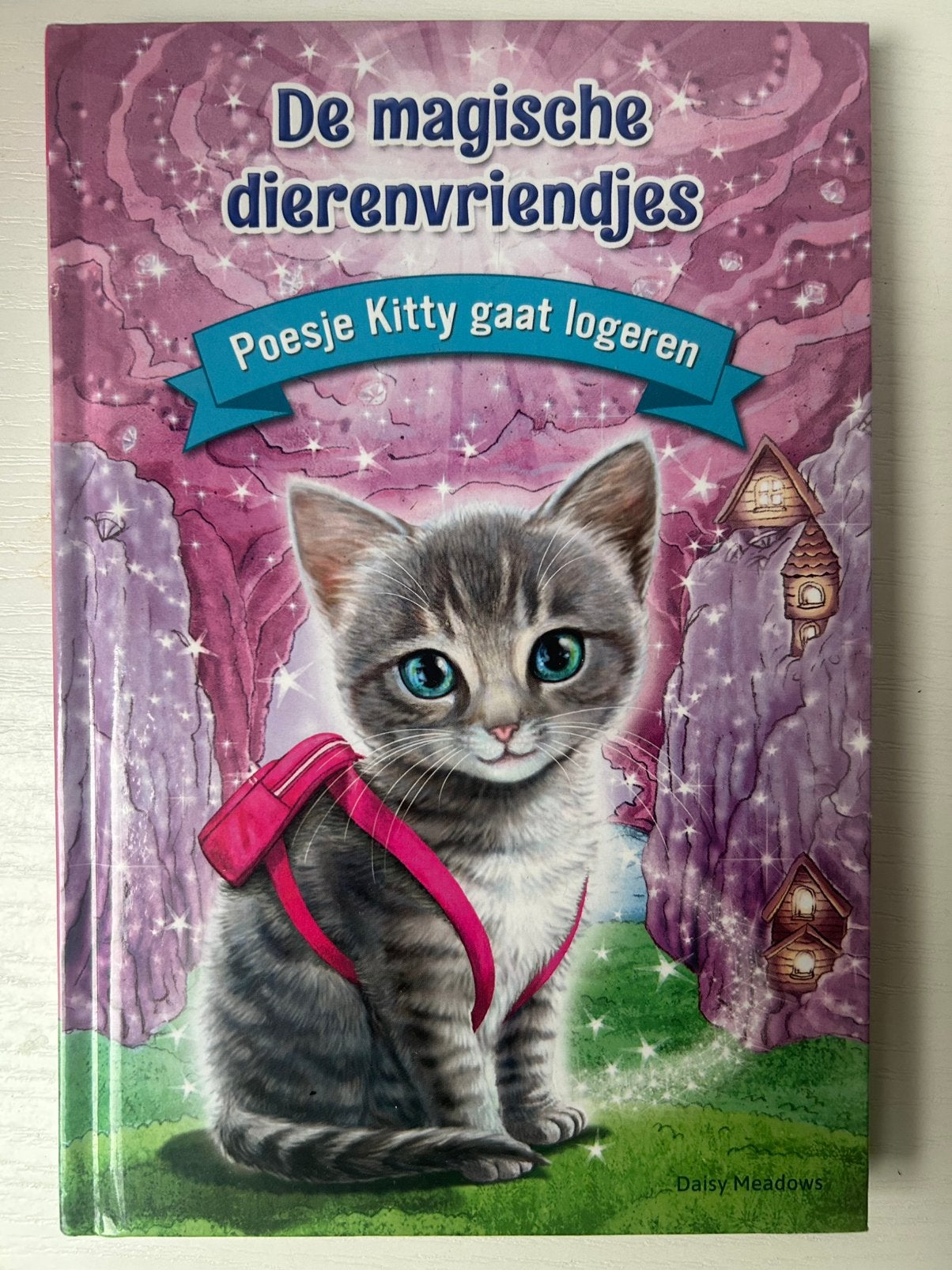 Poesje Kitty gaat logeren Daisy Meadows, Boeken, Ophalen of Verzenden, Gelezen