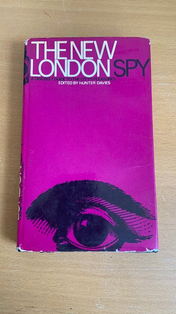 The new london spy - Hunter Davies, Ophalen of Verzenden, Europa, Reisgids of -boek, Overige merken
