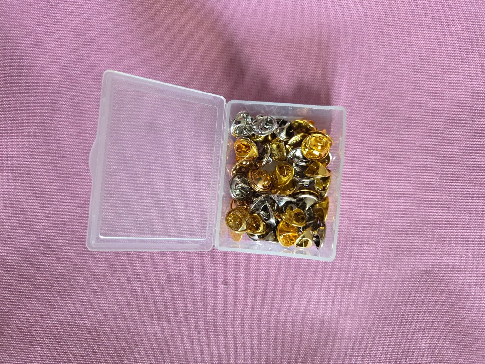 Set vlindersluitingen voor pins en speldjes, Ophalen of Verzenden, Nieuw, Overige onderwerpen, Speldje of Pin