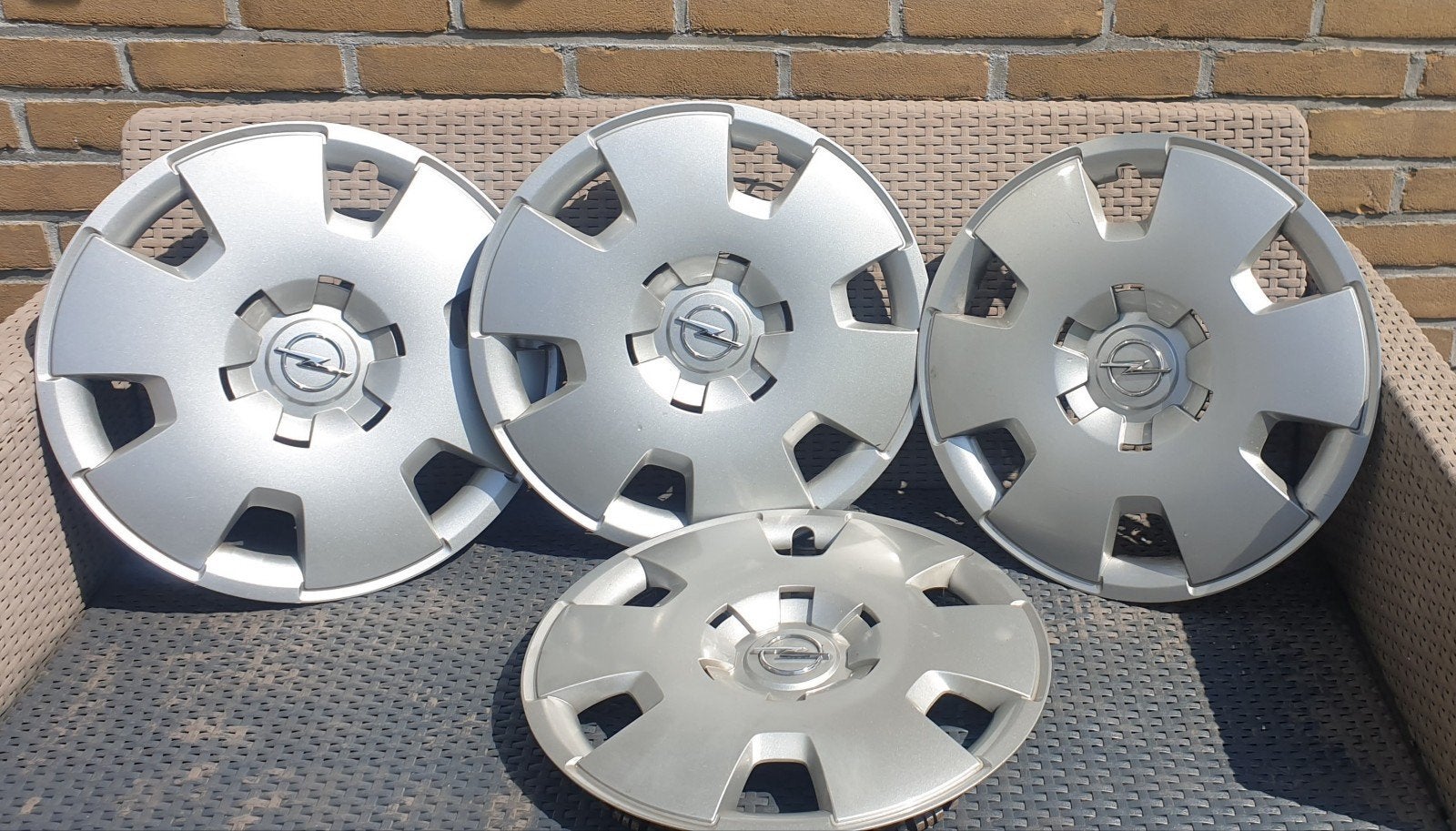 Wieldoppen Opel 16 inch, Auto diversen, Wieldoppen, Ophalen