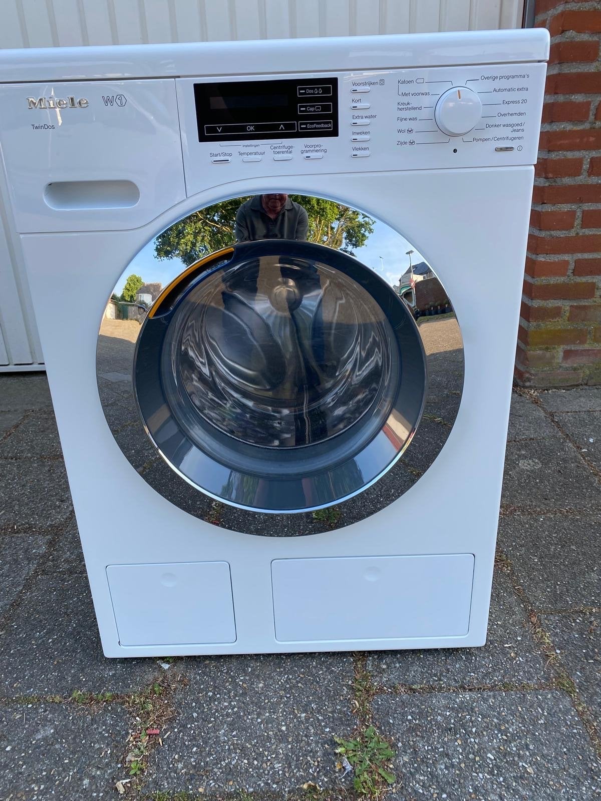 Miele W1 TwinDos Wasmachine - Zo goed als nieuw, Ophalen, 8 tot 10 kg, 85 tot 90 cm, 1600 toeren of meer