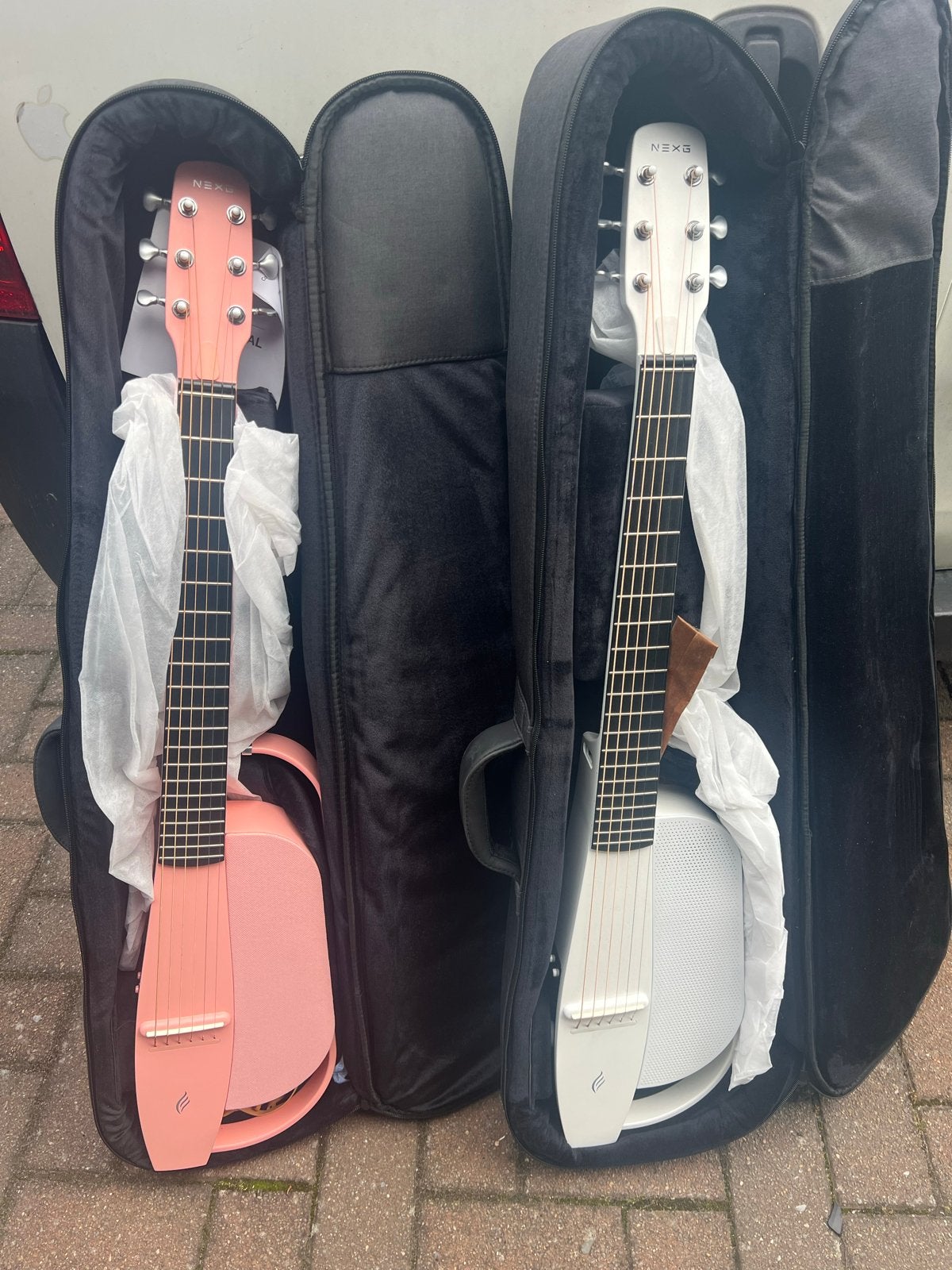 NEXG Smart Akoestische Gitaar (Roze en Wit), Ophalen of Verzenden, Zo goed als nieuw, Gitaar, Minder dan 50 watt