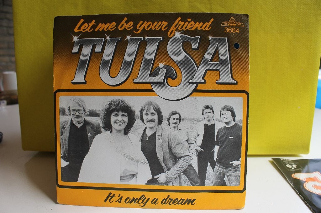 7" Single Tulsa - Let Me Be Your Friend / It's Only A Dream, Gebruikt, 7 inch, Ophalen of Verzenden, Pop