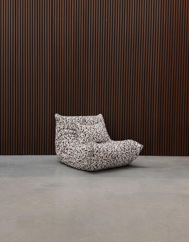 Ligne Roset Togo Fireside Chair | Pierre Frey, Ophalen of Verzenden