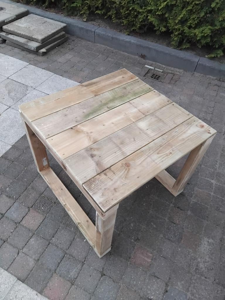 Tuintafel, Ophalen