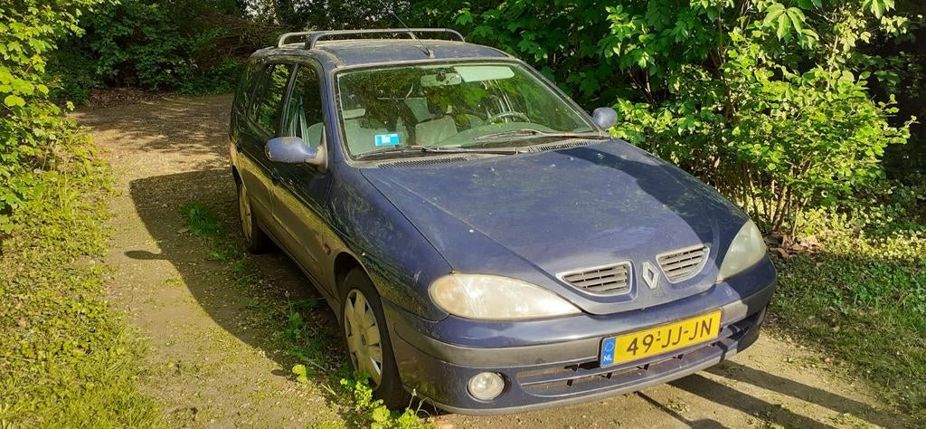 Renault Mégane 1.6 16V Auth Break 2002 Blauw, Voorwielaandrijving, 4 cilinders, Blauw, 49 €/maand