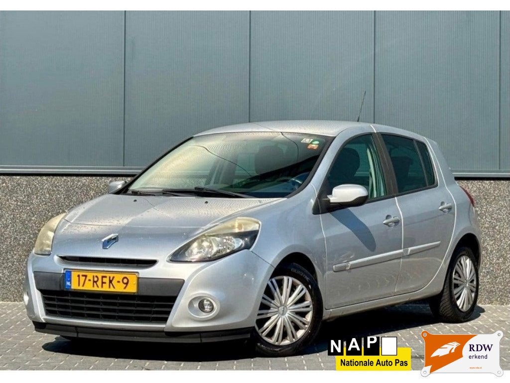 Renault Clio 1.5 dCi Parisienne / Airco / Parksensor, Auto's, Euro 5, Gebruikt, 4 cilinders, Origineel Nederlands