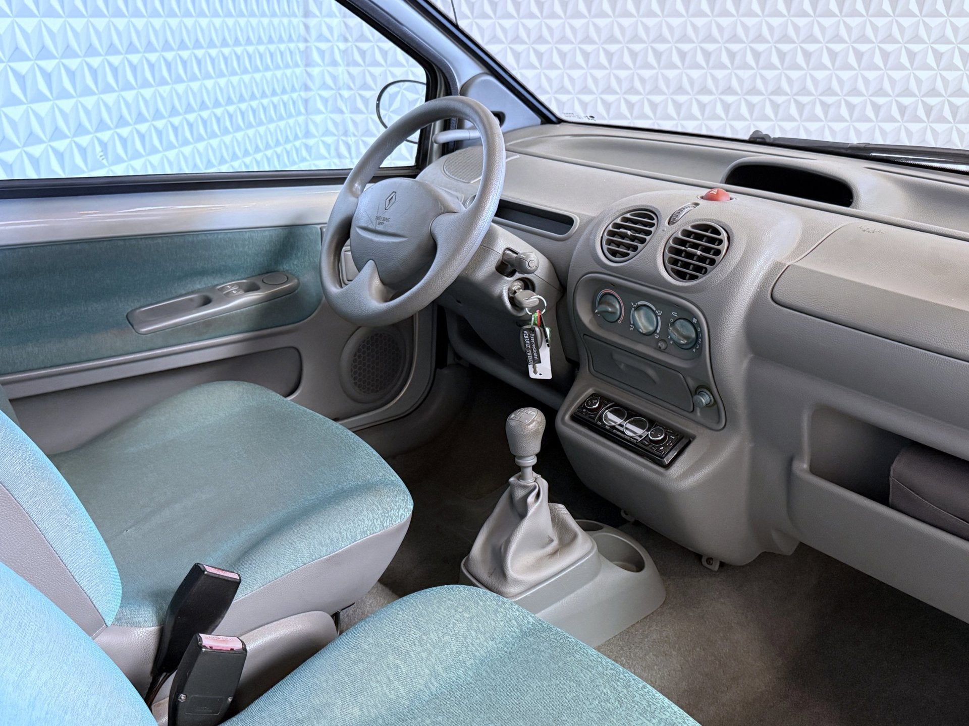 Renault Twingo 1.2-16V Stuurbekrachtiging APK én 146.000km, Auto's, Voorwielaandrijving, Radio, 4 cilinders, 4 stoelen