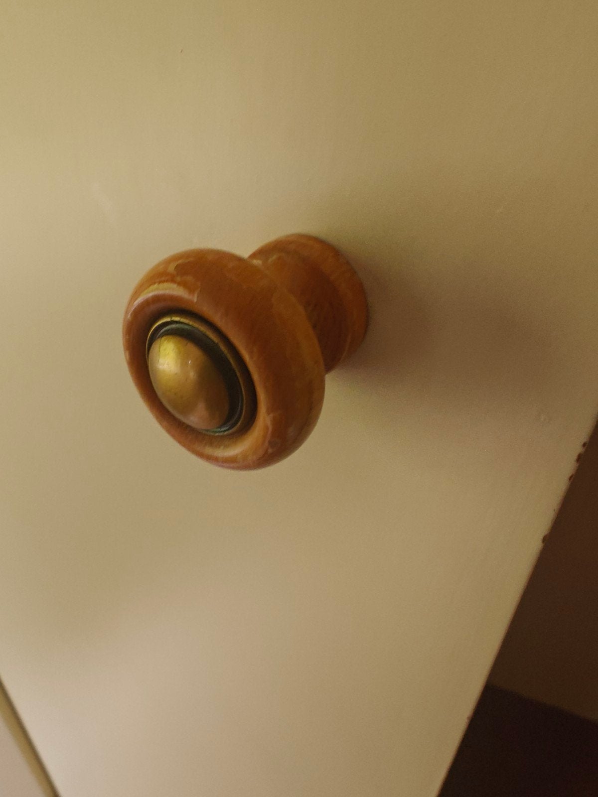 Houten deurknop met messing accent, 6 stuks, Doe-het-zelf en Verbouw, Hang- en Sluitwerk, Ophalen of Verzenden, Gebruikt, Koper of Messing