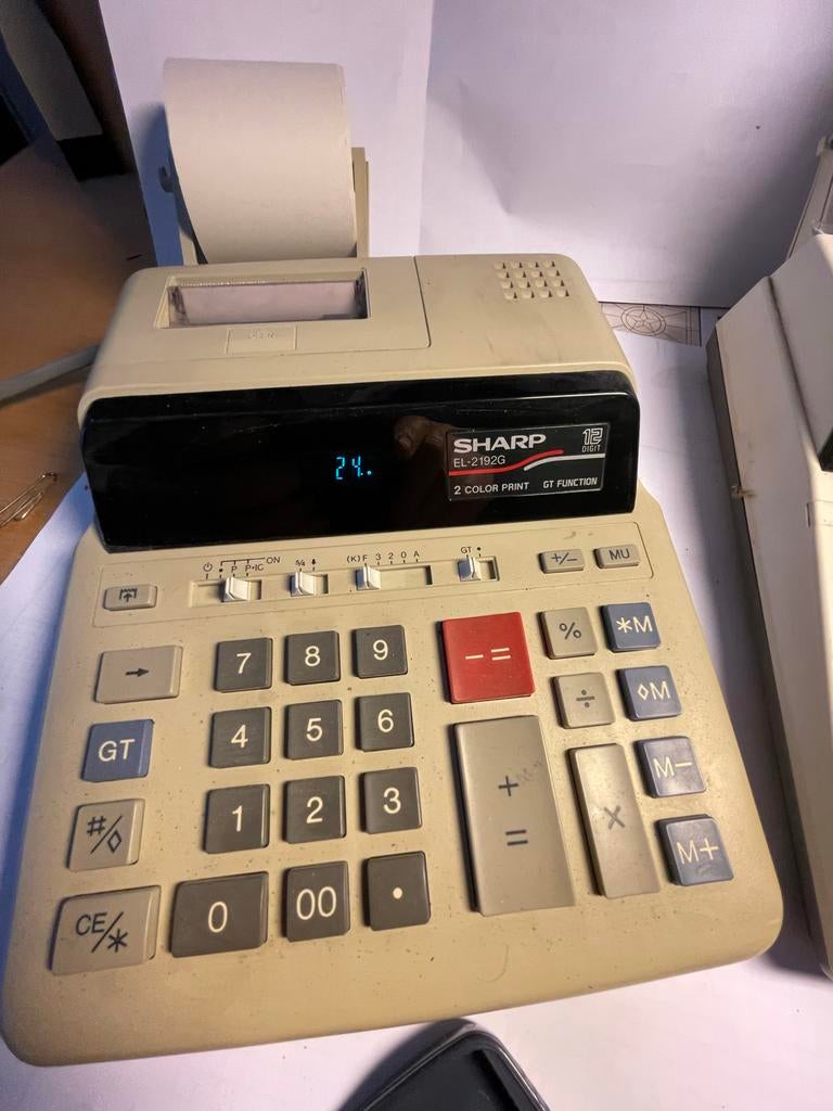 Rekenmachines en telmachines -  met 5  papierrollen, Ophalen of Verzenden, Gebruikt