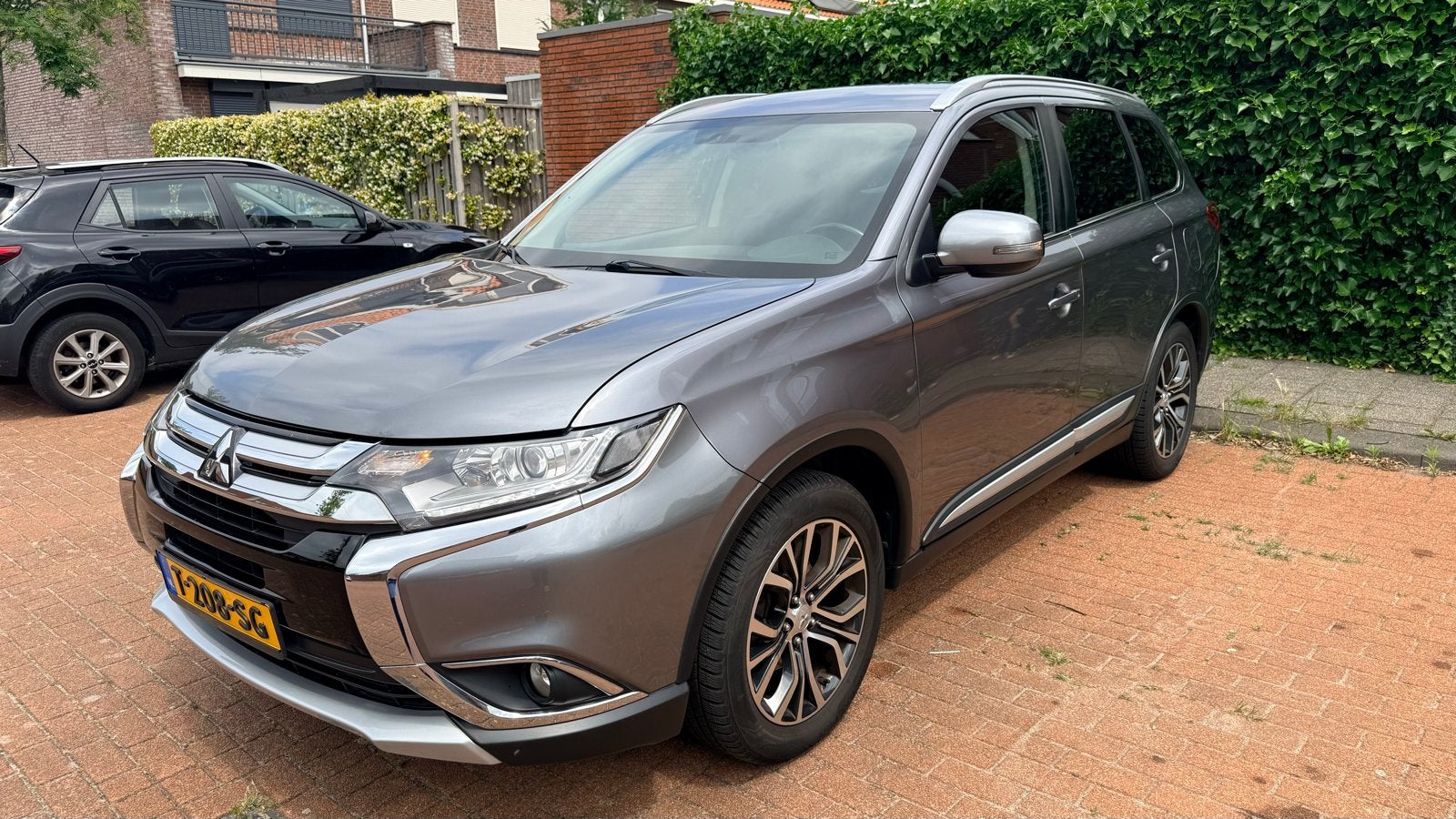 Mitsubishi Outlander 2.0 Cleartec 2WD CVT 2017 7 zitter, Auto's, 1998 cc, Outlander, 4 cilinders, 1435 kg