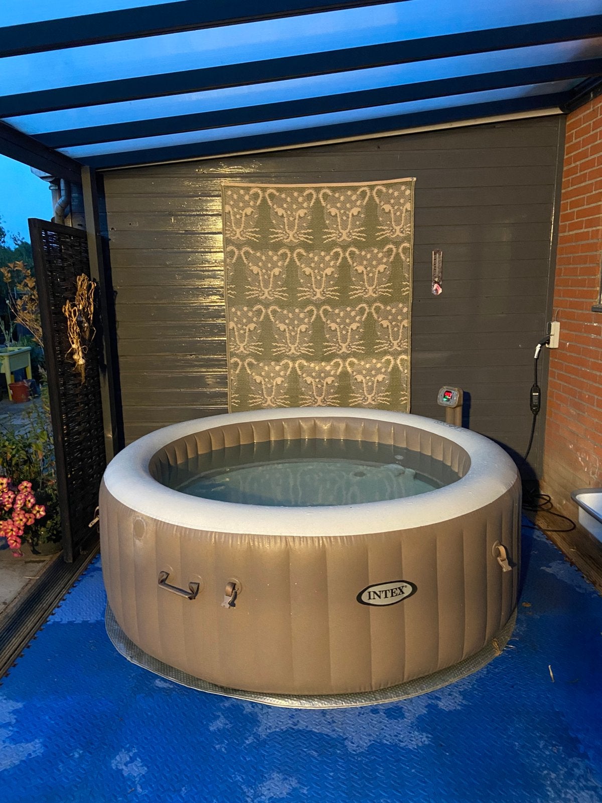 Intex opblaasbare spa jacuzzi, Ophalen of Verzenden, Gebruikt, Filter, Opblaasbaar