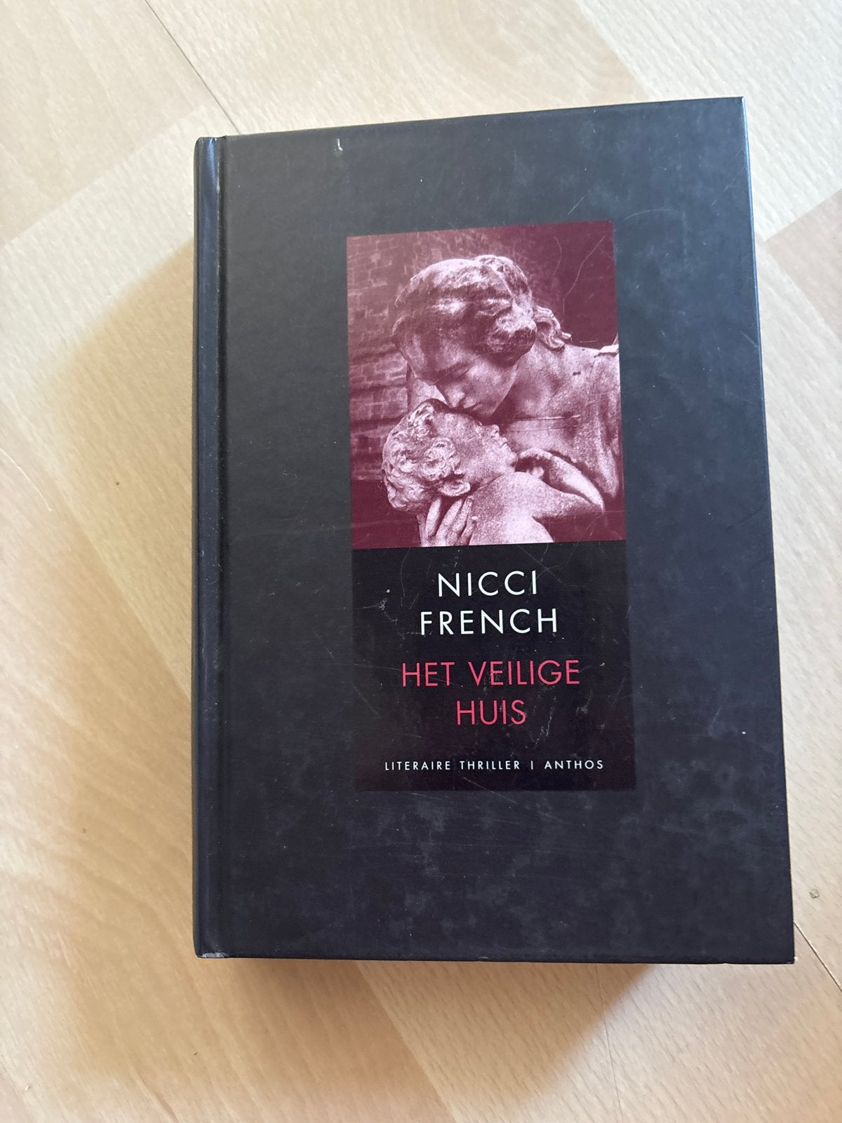 Nicci French - Het veilige huis (Literaire thriller), Ophalen of Verzenden, Gelezen, Europa overig