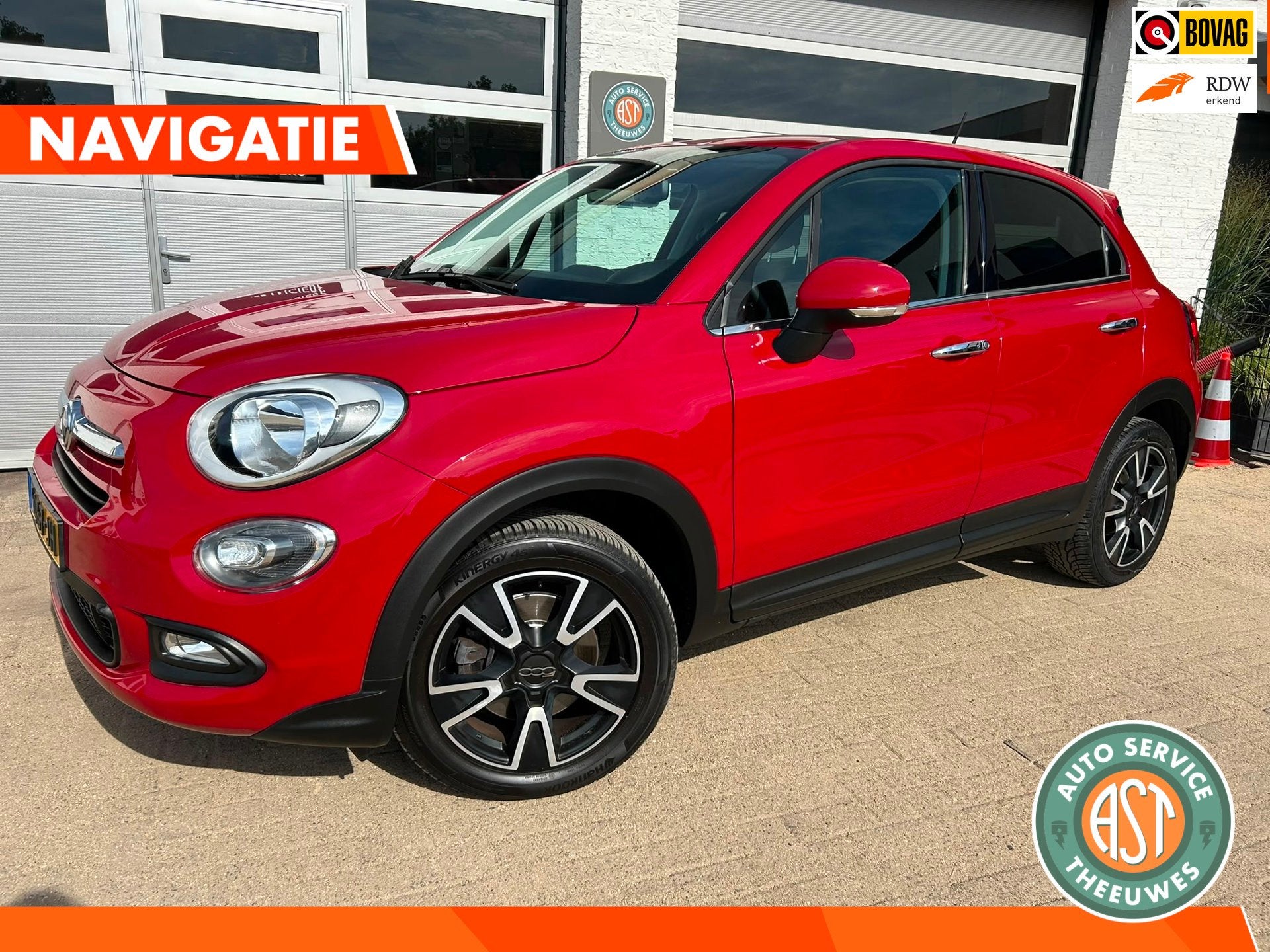 Fiat 500 X 1.6 MultiJet LOUNGE NAVI|HALFLEER|CRUISE|CLIMATE, Auto's, Voorwielaandrijving, Gebruikt, Euro 6, 4 cilinders