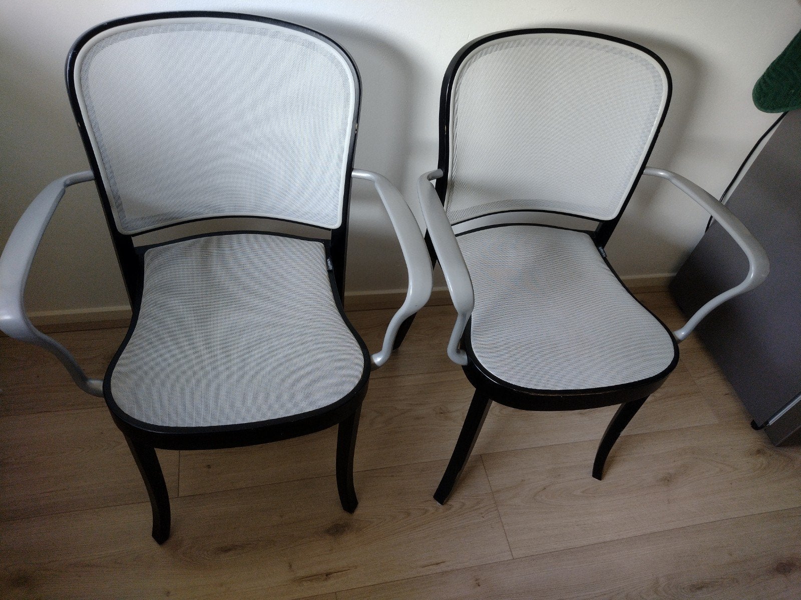 Set van 2 Kembo stoelen - Grijs wasbaar, metaal, hardhout, Ophalen, Twee, Zo goed als nieuw, Grijs