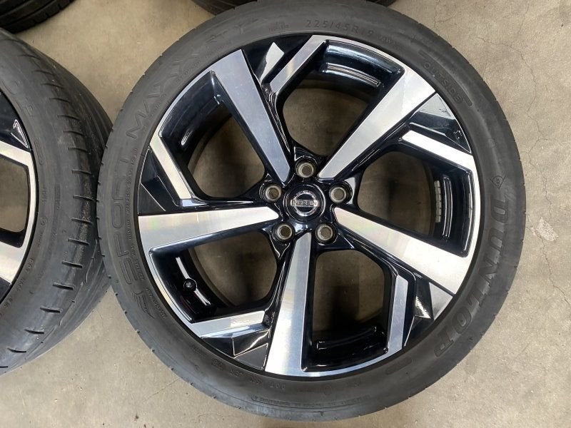 19 inch originele velgen + zomerbanden Nissan Qashqai, Auto-onderdelen, 19 inch, Gebruikt, -, -