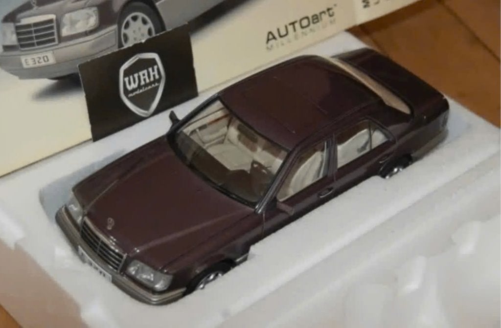 1:18 MERCEDES W124 E KLASSE E320 BORNIT Autoart 76272 WRH, Verzenden, Zo goed als nieuw, Auto, Autoart