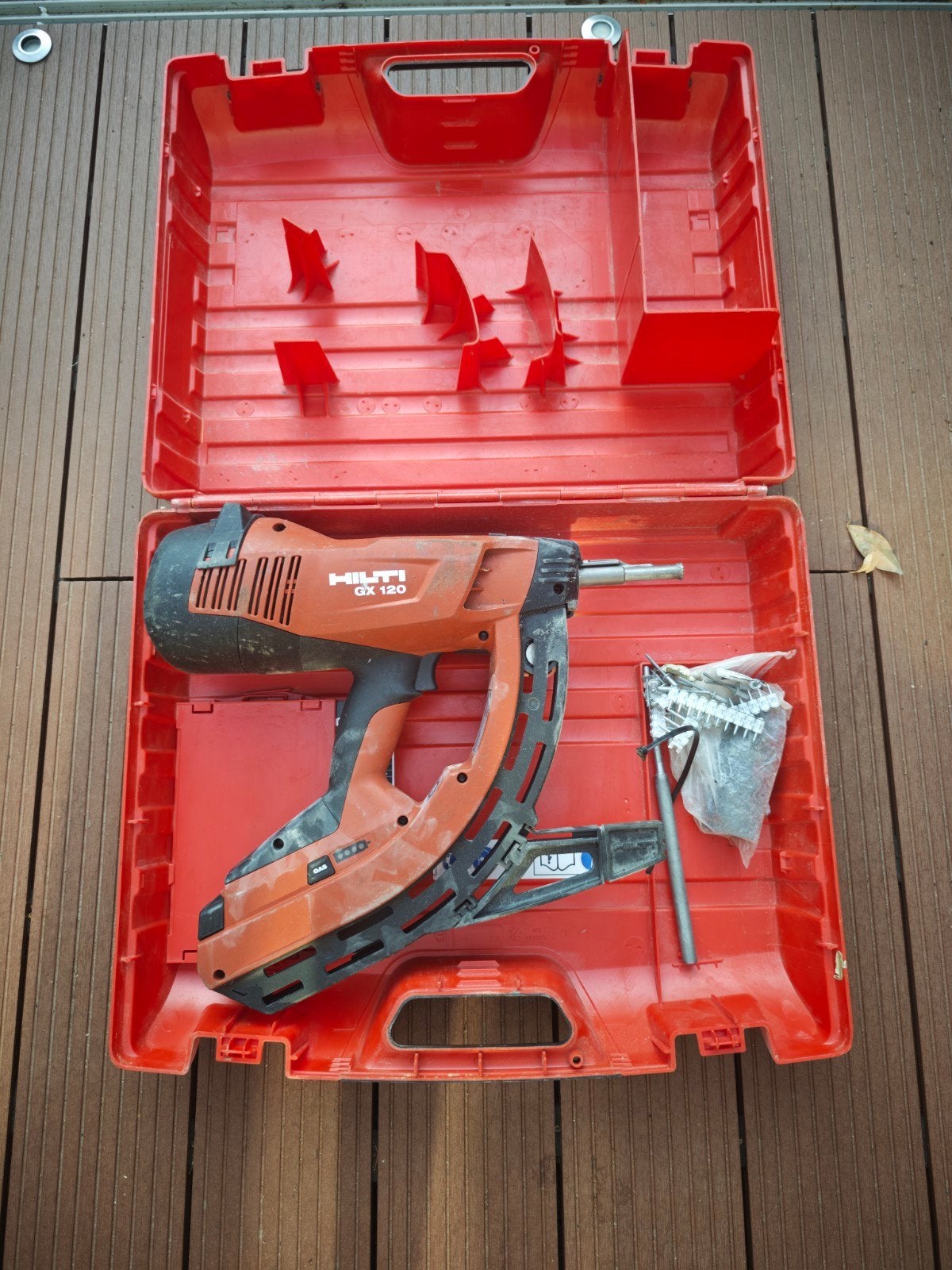 Hilti GX 120 Gas tacker in koffer, Ophalen of Verzenden, Gebruikt, Tacker/nietmachine, Hilti