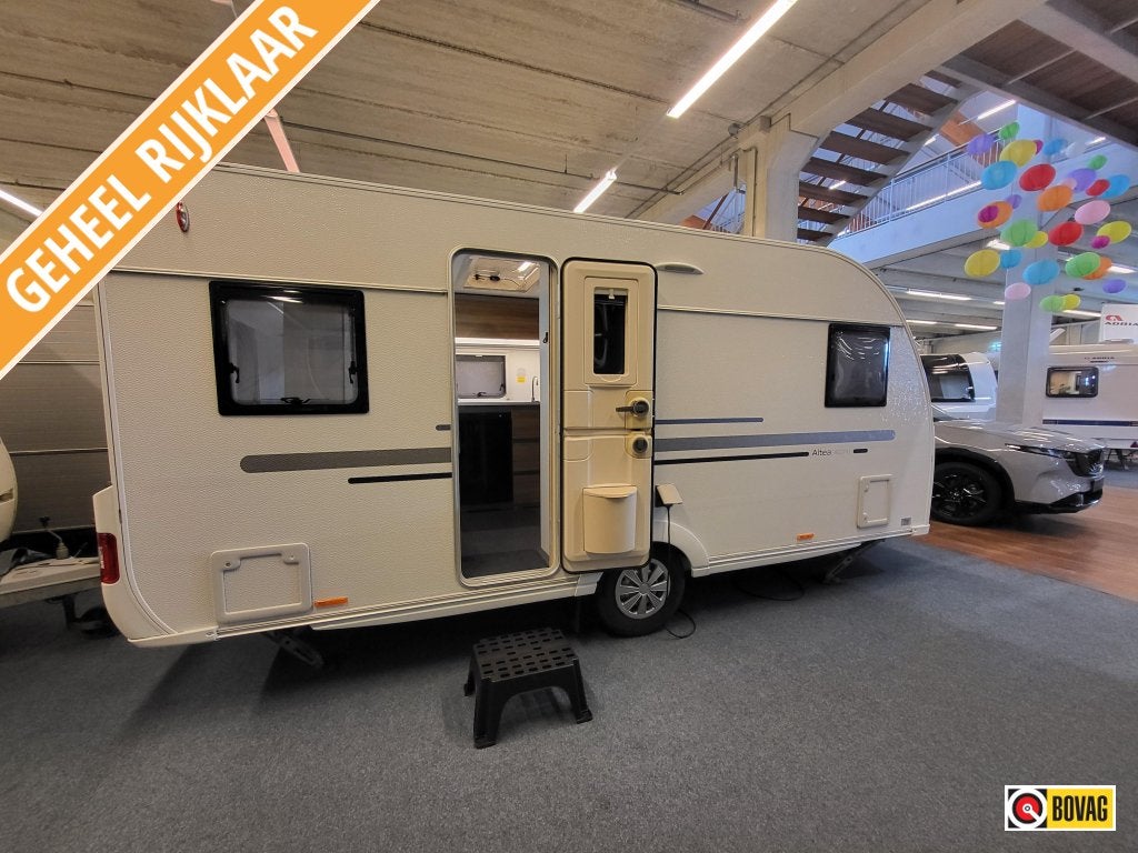 Adria Altea 462 PU; 1 jaar garantie, geheel rijklaar, Caravans en Kamperen, Caravans, Schokbreker, Rondzit, Bedrijf, Tot en met 4