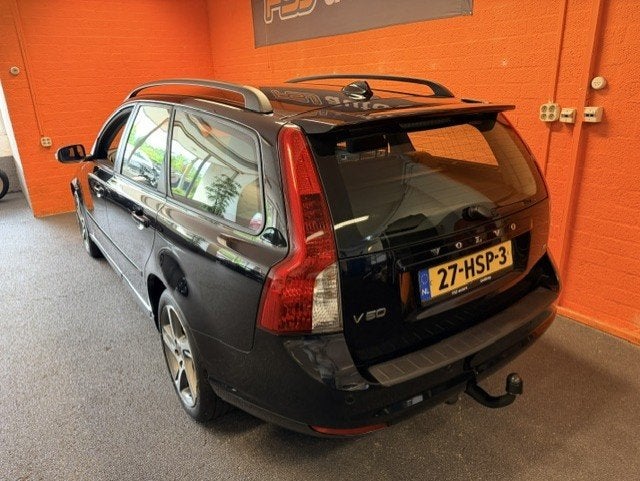 Volvo V50 1.8 EDITION II / NAVI / LEDER / APK 03-03-2027!, Voorwielaandrijving, Parkeersensor, 125 pk, Gebruikt