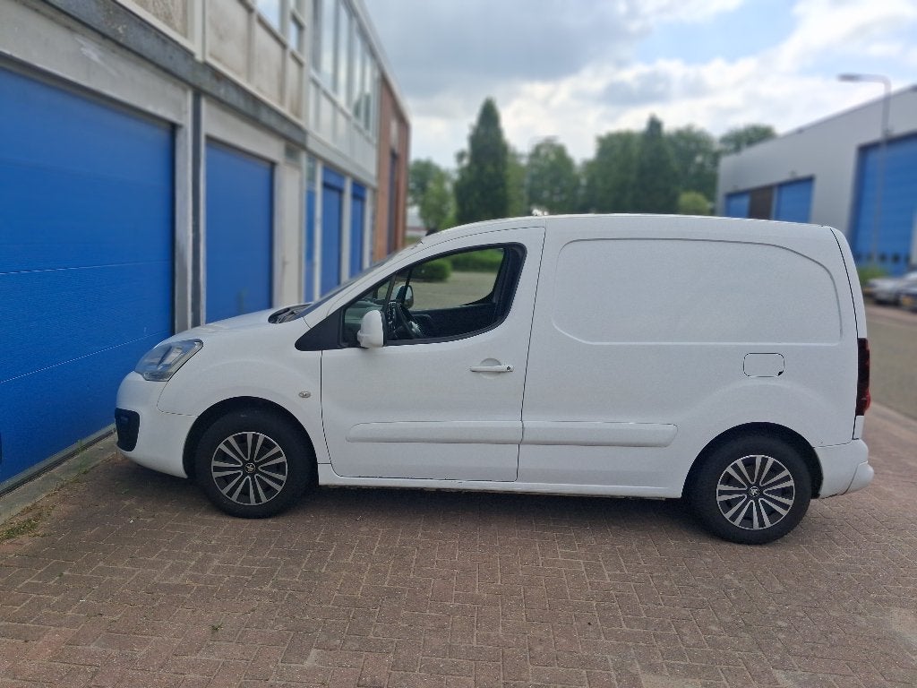 Peugeot Partner 1.6 HDI 55KW 2016, Voorwielaandrijving, 74 pk, 4 cilinders, Origineel Nederlands