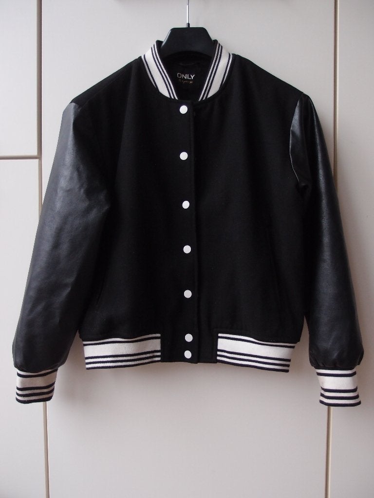 Erg mooie ONLY dames meisjes bomber baseball jas maat S, Zwart, Ophalen of Verzenden, Zo goed als nieuw, Maat 36 (S)