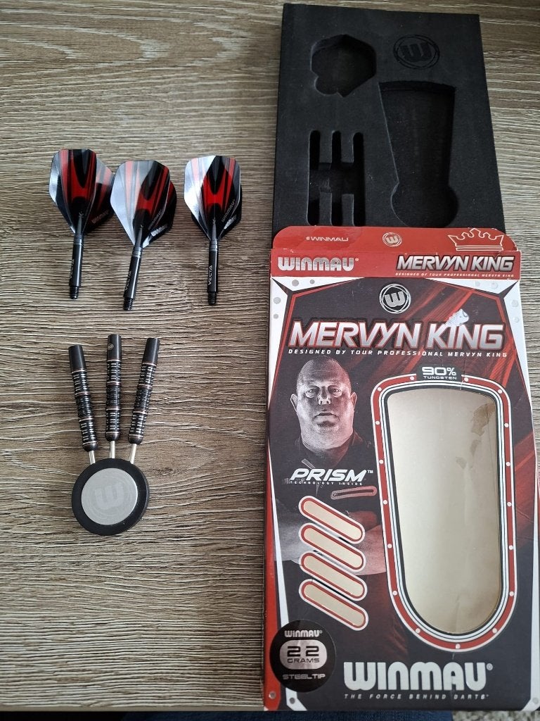 Dartpijl Mervyn King special edition 22 gram, Sport en Fitness, Ophalen, Zo goed als nieuw, Pijlen