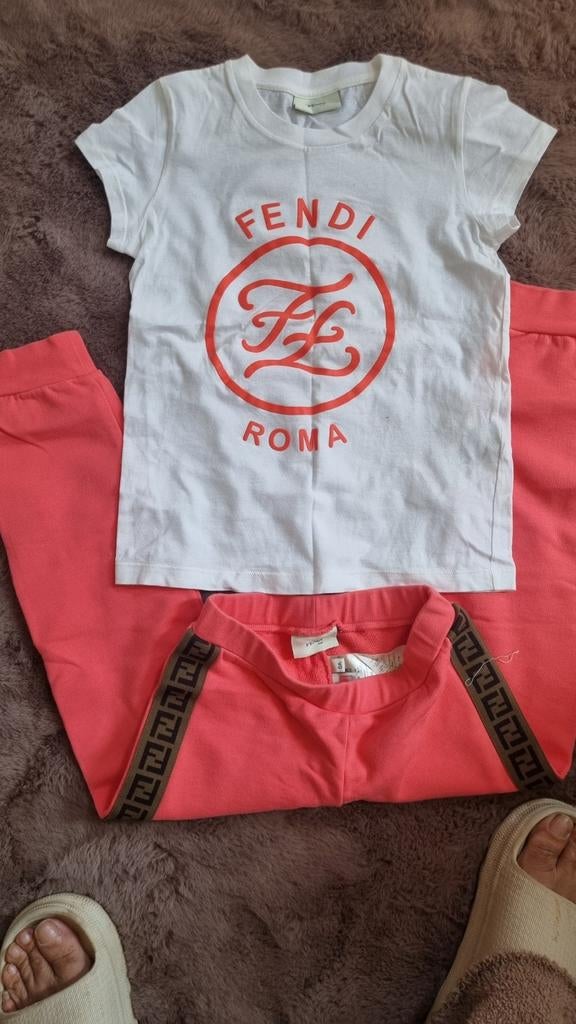Fendi Kinderkleding Set - T-shirt & Broek (Maat 6A), Ophalen of Verzenden, Zo goed als nieuw, Fendi, Jongen of Meisje