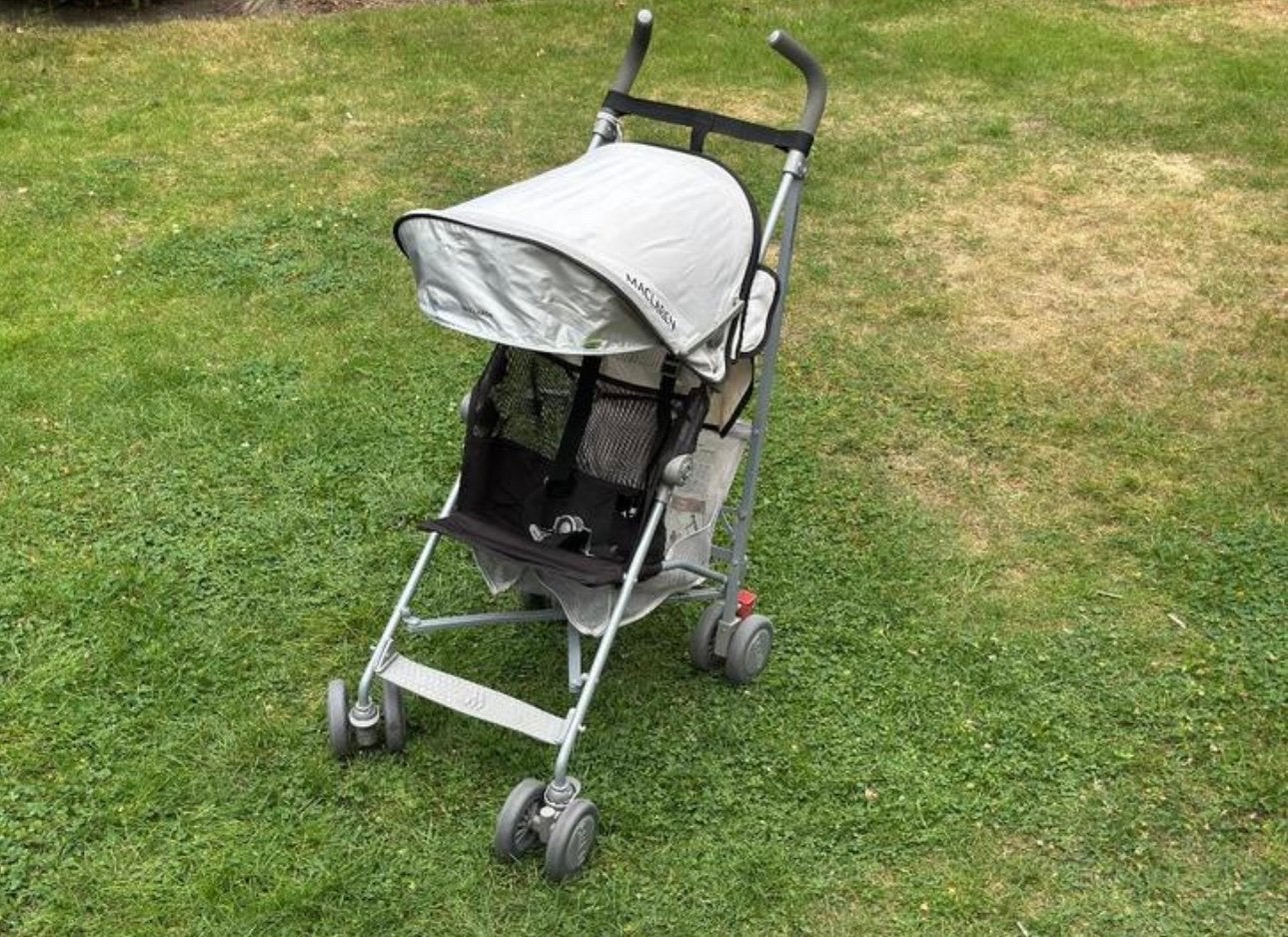 Maclaren Volo Buggy Silver/Black - Lichtgewicht en Compact, Kinderen en Baby's, Buggy's, Ophalen, Gebruikt, Maclaren, Regenhoes