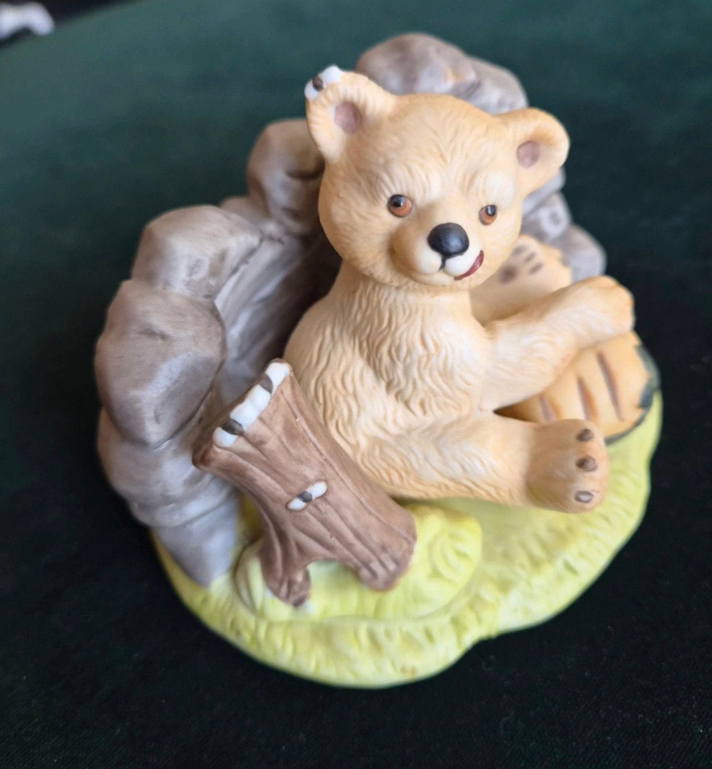 Woodland Surprises Beer beeldje - Franklin Porcelain 1984, Verzamelen, Beren en Cherished Teddies, Ophalen of Verzenden