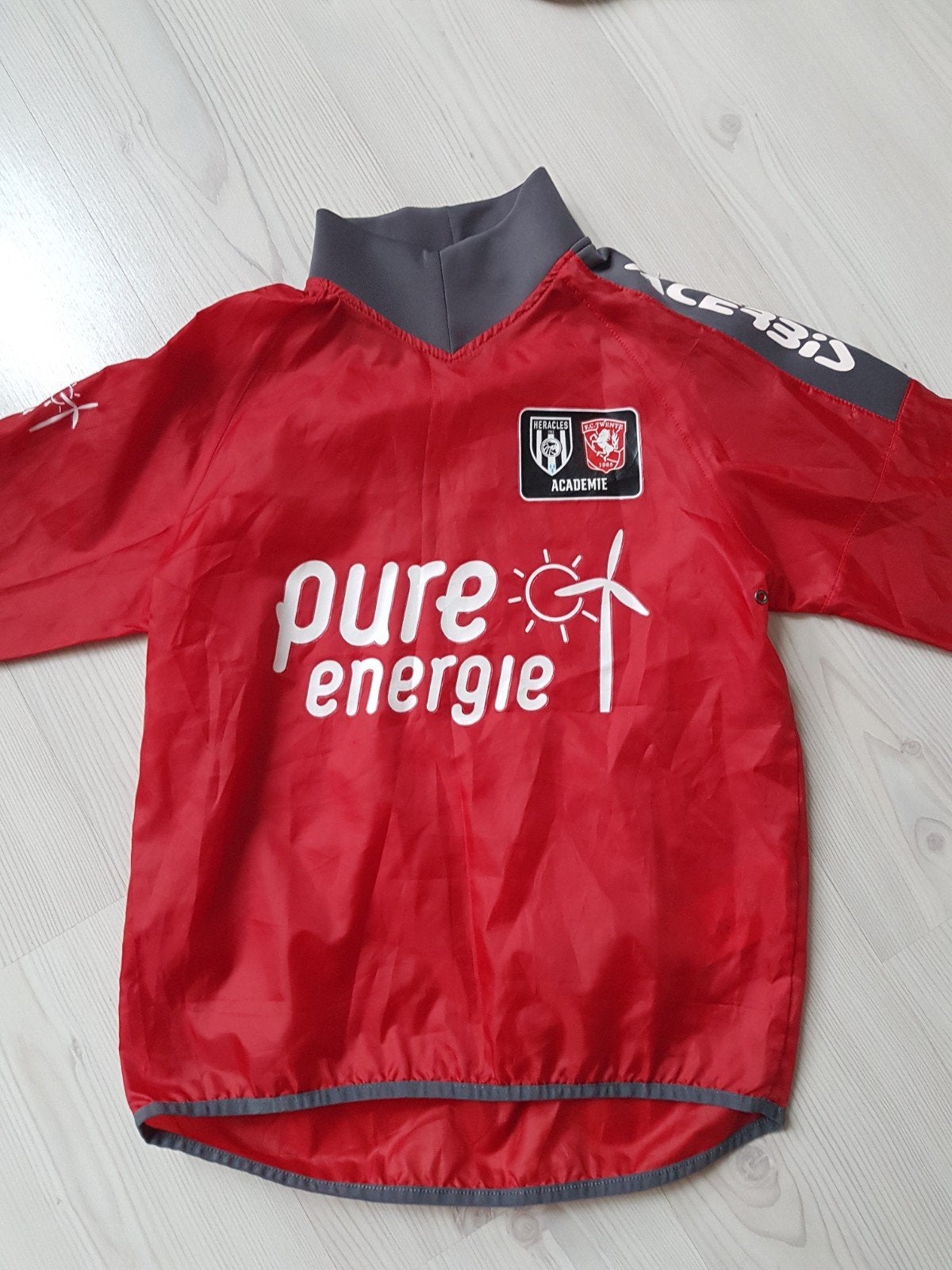 FC Twente kids windjacket in size 158, Maat XS of kleiner, Ophalen of Verzenden, Zo goed als nieuw, Shirt