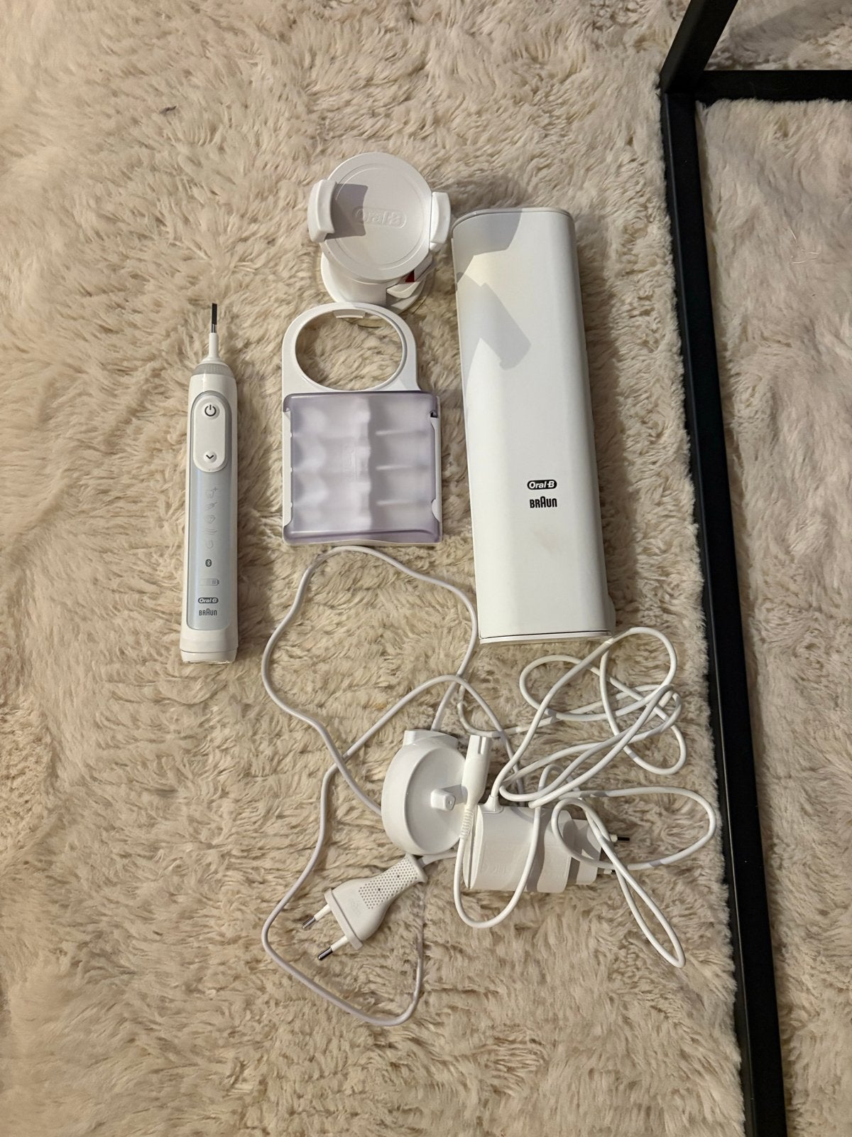 Oral-B elektrische tandenborstel met accessoires, Ophalen of Verzenden, Nieuw, Tandenborstel