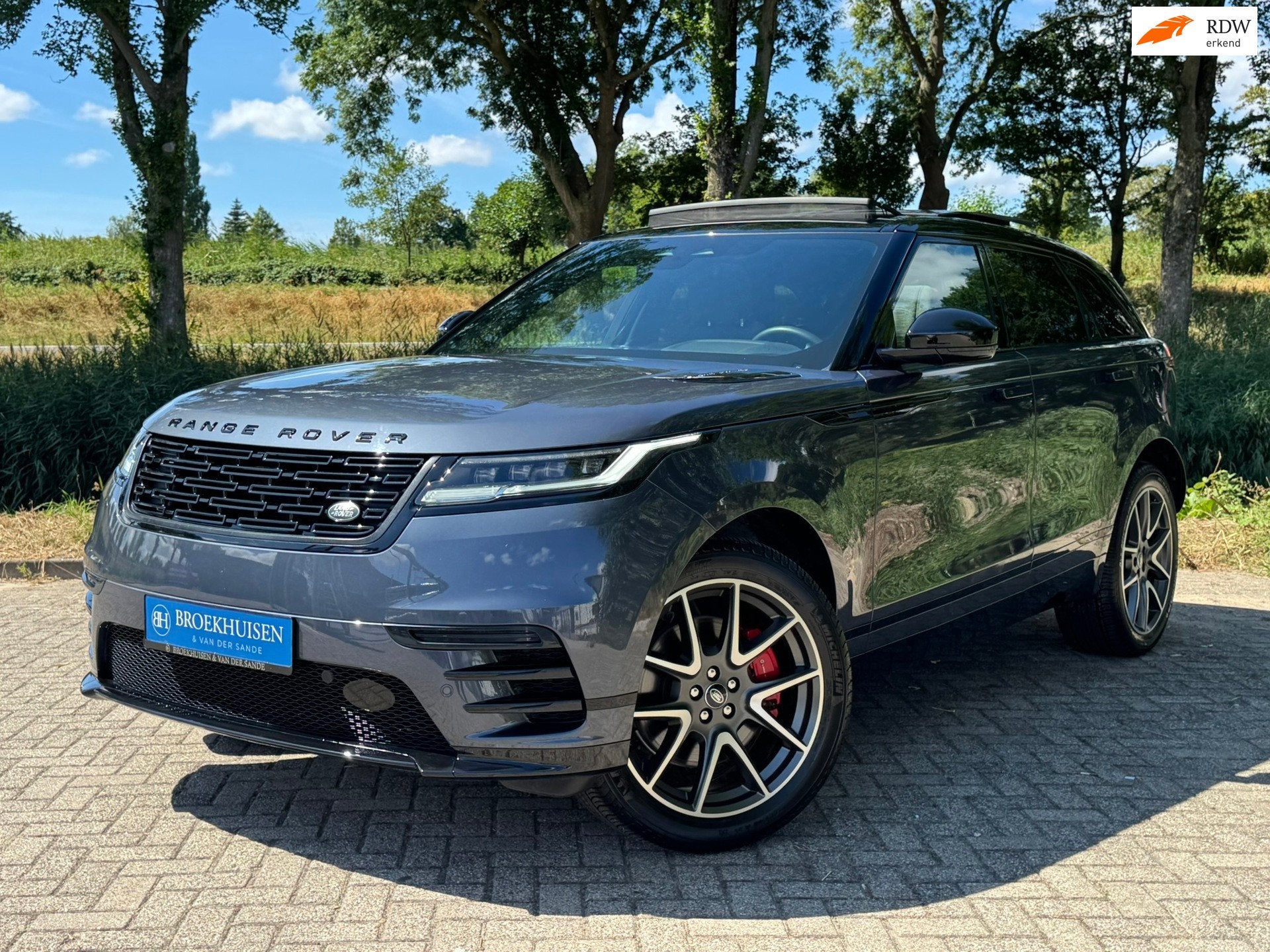 Land Rover Range Rover Velar 2.0 P400e AWD R-Dynamic HSE PHE, Auto's, Automaat, 404 pk, Gebruikt, Zwart