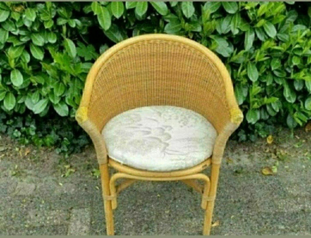 Kuip-stoeltje,ROTAN,geel,TUIN,Kuipstoel,Kussen,Rotan-stoel, Antiek en Kunst, Ophalen